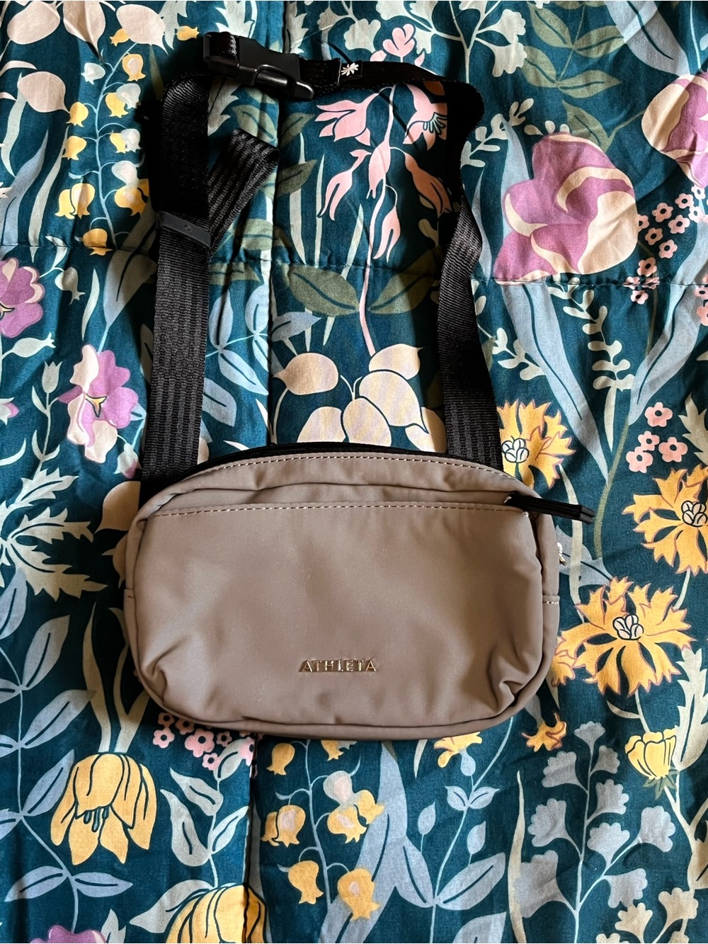 Athleta Crossbody Belt Bag with Black Strap
